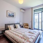 Modern Yet Rustic Style City Centre Apt 2Br/2Bth